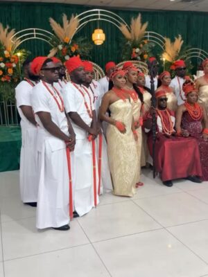 Christine Obanor Instagram - Everything Naija turns to gold 🇳🇬