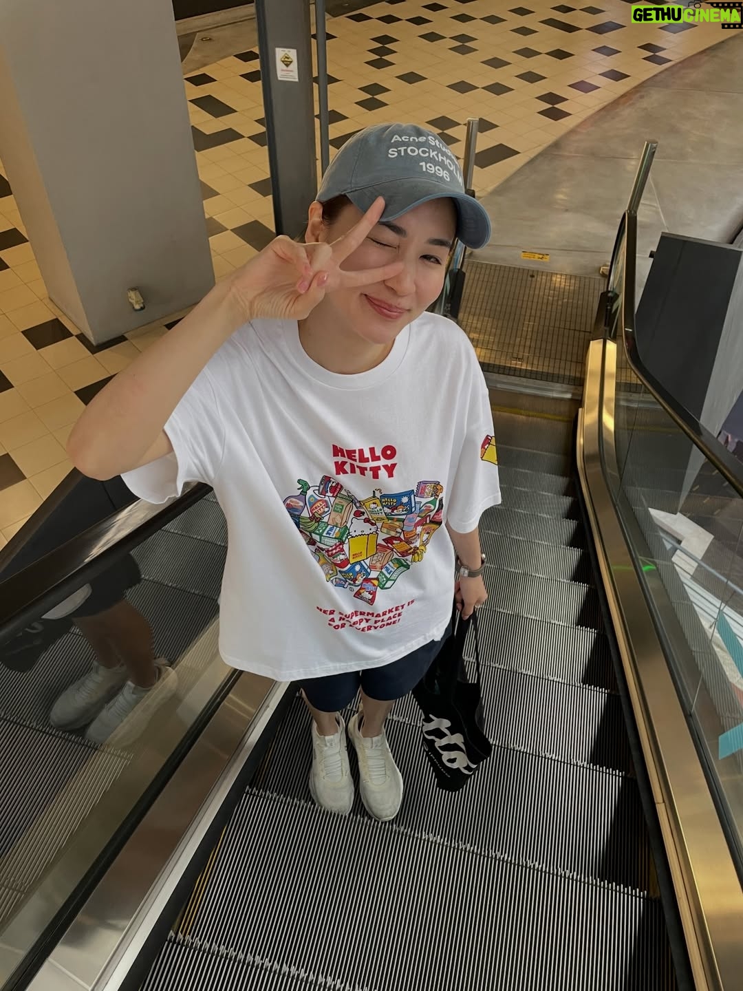 Chutima Teepanat - 17.2K Likes - Hello Kitty 🎀 x @endless.holiday ❤️ so cuteeeeeeeee