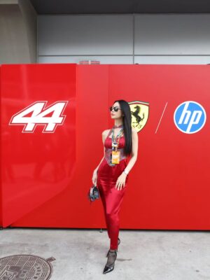 Clara Lee Instagram - Dream come true ❤️
Thank you so much @ferrari @f1 @ferraristyle @rayban  @stefanodomenicaliofficial @yong.lixx @poppywangofficial

#ferrari #f1 #farraristyle #clara #rayban