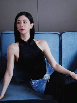 Clara Lee Instagram - #💎 #moviepremiere 
@poppywangofficial