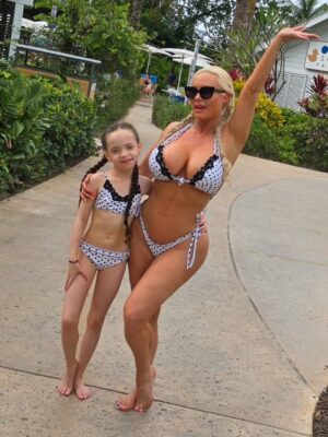 Coco Austin Instagram - Its been a ritual for Chanel and I to match sometime during our vacations or trips. We've been doing it ever since she was 6 months old and we plan on not stopping anytime soon! 

Thank you to @sugardollllz for being apart of our matching journey ❤️ I love modeling your suits 👙