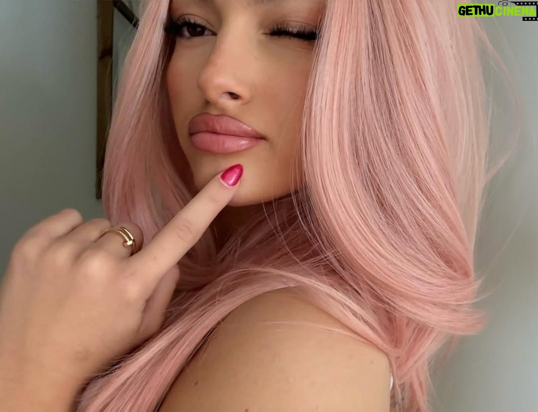 Coco Quinn - 59K Likes - ᴮᵃᵇʸ ᵖⁱⁿᵏ
