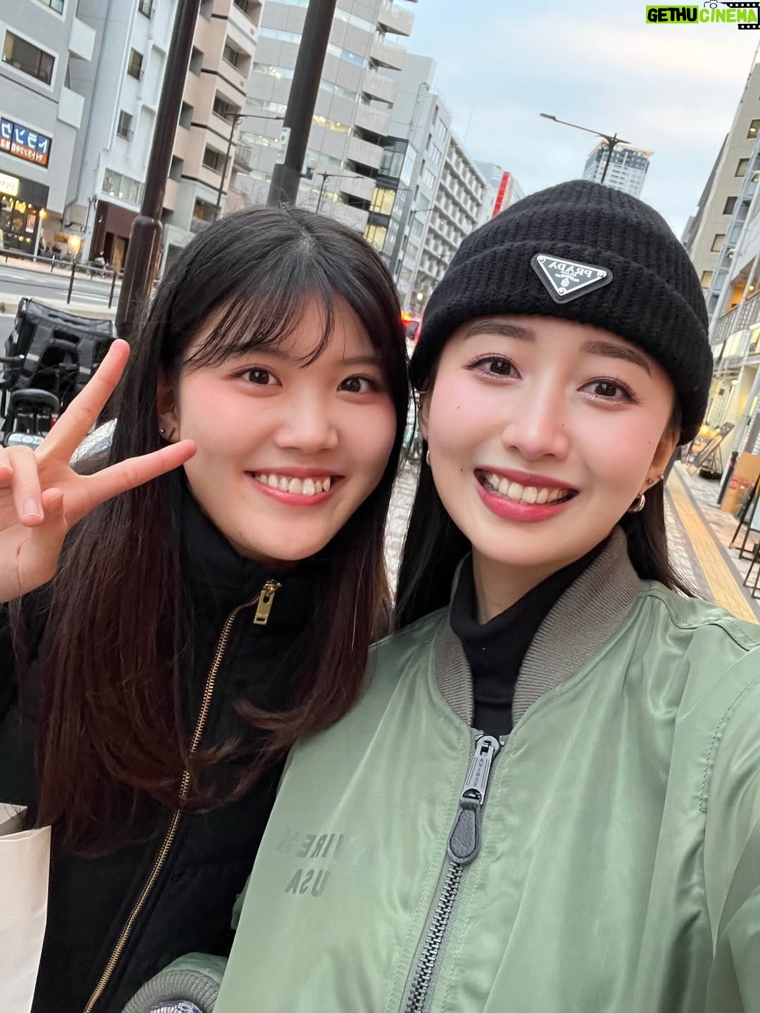 Cocomi - 74K Likes - 高校の同期とお茶（おやつ？）‼️
えと坊と行きました。可愛い。
「みかん、食べる？」って言って、私が残したのを刺してきました。最高に面白かったです。