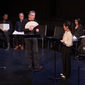 Constance Wu Instagram - Reading with the lovely @petergallagher last week. When I was a kid, my fav rom com was While You Were Sleeping (iykyk) so I kept quoting the movie to him!! And he remembered meeting me on the set of Covert Affairs many years ago 🤗 Thanks @theactingcompany and @etcclassics for putting this together! Photo by @redheadjody