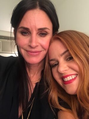 Courteney Cox Instagram - Apparently Geminis like Aquarians! So many birthdays this month! 
I’m so lucky to have these “air” heads in my life ♥️♥️♥️