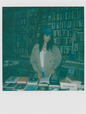 Courtney Eaton Instagram - A day out with @abercrombie 
#abercrombiepartner 

Photos by @elmshoots