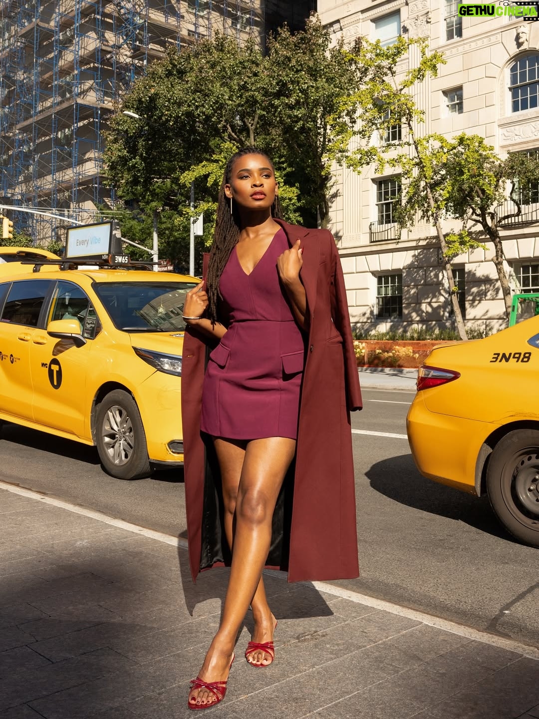 Courtney Randolph - 3 Likes - Always in Motion 🚖

New York fashion week - September 2025

Photographer: @crystalsmileyphotography 
Dress: @elliatt @eveleighstyle 
Coat: @zara 

#nyfw #newyorkfashionweek