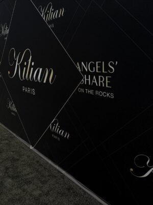 Courtney Randolph Instagram - I’ve been obsessed with @kilianparis ever since I Don’t Need a Prince by My Side to Be a Princess — and their newest scent is pure decadence.
A fragrance that feels like a private members’ club — oak, cognac, and quiet confidence.
Angels’ Share on the Rocks, for those who prefer their luxury neat. 🥂✨
#kilianparis #myangelsshare #lamodel #laactress #lainfluencer