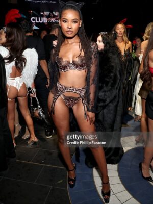Courtney Randolph Instagram - Luxury looks better after dark 🥂✨
Thank you @blkpr for the invitation to the annual Honey Birdette x @playboy Halloween soirée — sophistication with a touch of seduction.
Wearing the Addison 3-piece set and Love Lace Robe by @honeybirdette 🐆