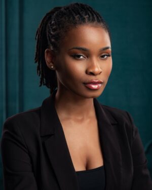 Courtney Randolph Instagram - Caption these headshots
📸 @zachariah_shoots
#headshots #actor #tvpersonality #losangelesactor #newyorkactor
