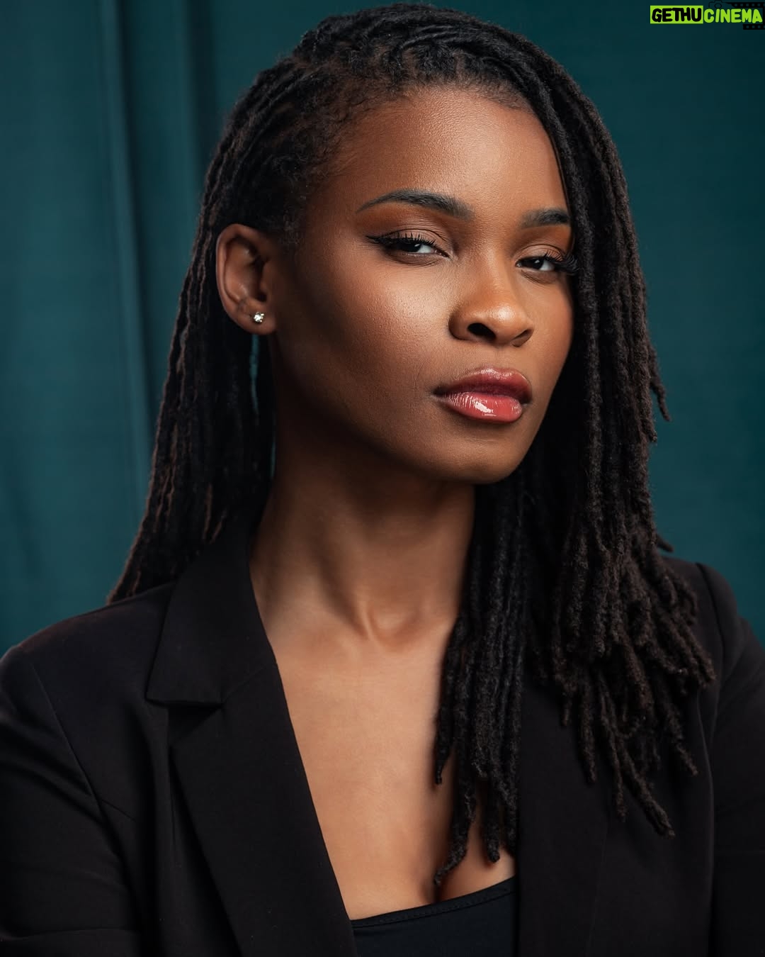 Courtney Randolph - 1.1K Likes - Caption these headshots 

📸 @zachariah_shoots 

#headshots #actor #tvpersonality #losangelesactor #newyorkactor