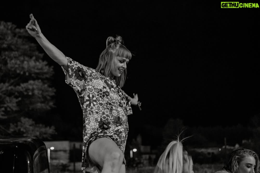 DJ Yamina - 4.6K Likes - Nem is olyan régen, Tóth Andival jelent meg közös dalom a Fantasy.
1 hét múlva ÚJ DAL📢
De most vajon kivel?🤔🤔🤔