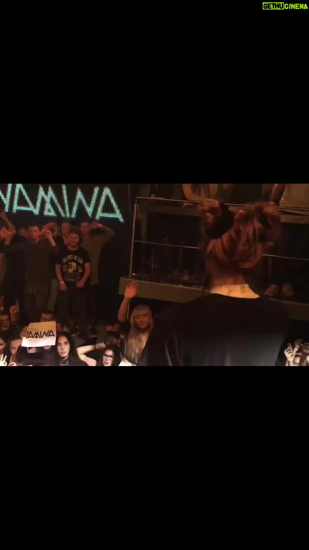 DJ Yamina - 2.2K Likes - Pályafutásom legmenőbb videója azóta is.
2016-os trendre felülve, elhoztam nektek azt a videót, ahol az országban én csináltam meg először a Mannequin Challange-t.