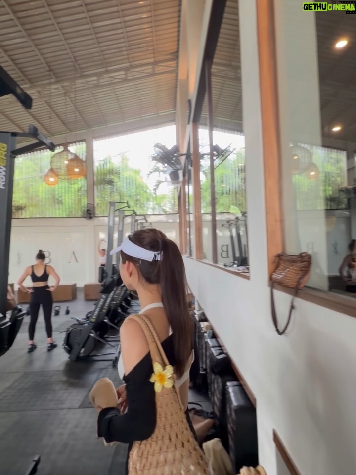 Dada Chan Ching - 25.1K Likes - New year,same routine.
