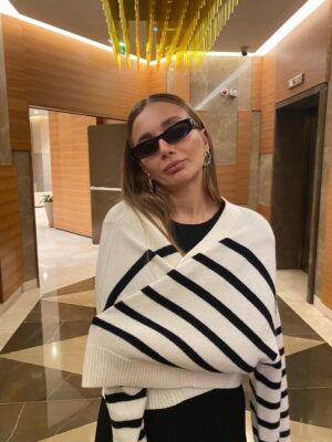 Damla Sönmez Instagram - Make a dump they said…
to farewell 2025 they said.
Mostly unseen moments of 2025.
Teşekkürler 2025, not aldık. 📝
2026’dan alacağımız var. ✨