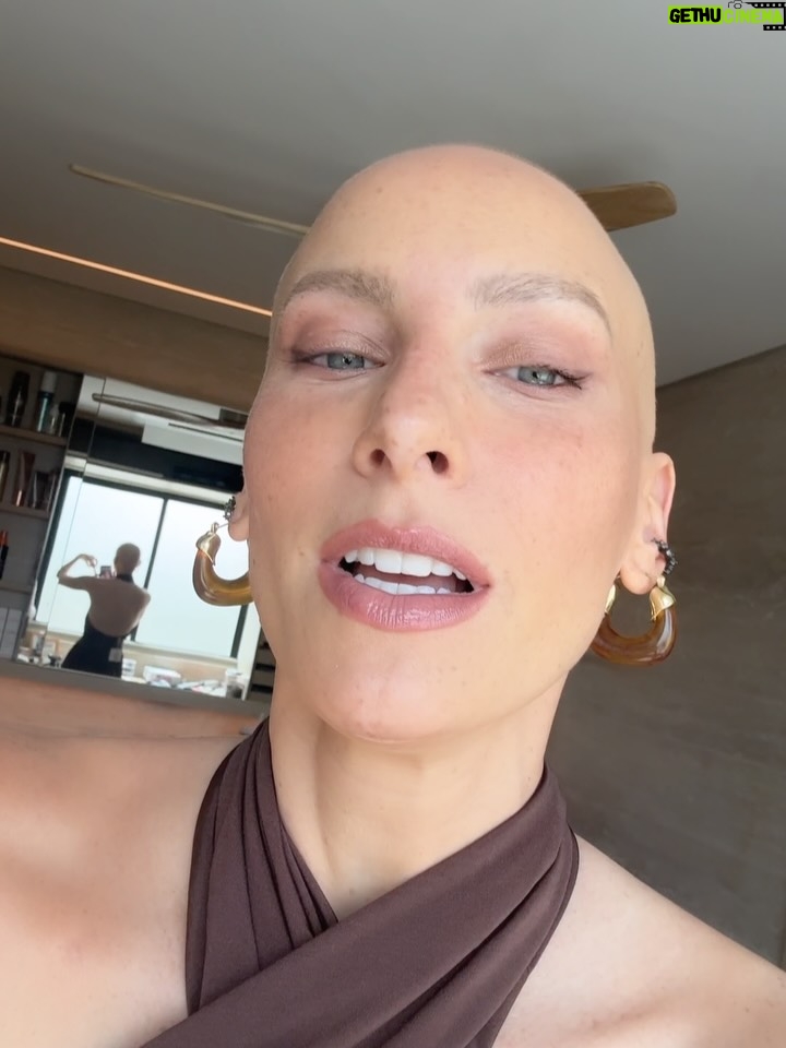 Dani Gondim - 12.6K Likes - Quando você doa, não salva apenas uma vida, salva uma família inteira. 
Um orgulho fazer parte e aprender com essa história. 

Doação de sangue e medula óssea; Vá qualquer hemocentro, preencha um cadastro. Vão coletar 5mls de sangue. Tem que ter entre 18 e 35 anos, não ter histórico de câncer e estar saudável. 
#svm #medulaion

FOTO @Lcmoreirafoto @Sejasisi