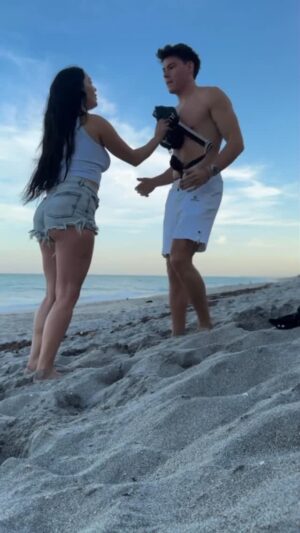Daniela Aránguiz Instagram - Recuerdo de un día normal con mi @cuco70_ Jajajjaja 🥰♥️😜