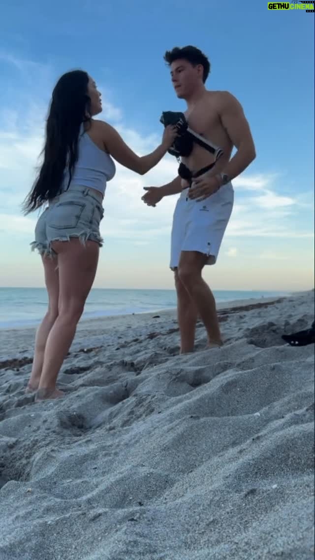 Daniela Aránguiz - 26.4K Likes - Recuerdo de un día normal con mi @cuco70_  Jajajjaja 🥰♥️😜
