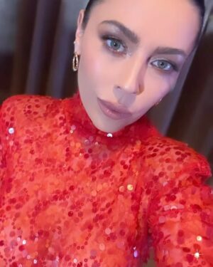 Daniela Aránguiz Instagram - Gala,  premios @martinfierrolatino ♥️ gracias a mi @juanfailer por siempre acompañarme con su magia y creaciones ,te admiro y te adoro
