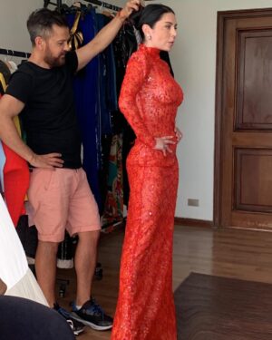 Daniela Aránguiz Instagram - Gala, premios @martinfierrolatino ♥️ gracias a mi @juanfailer por siempre acompañarme con su magia y creaciones ,te admiro y te adoro