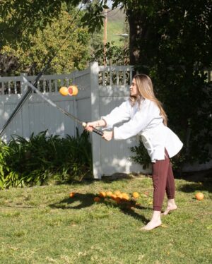 Danielle Fishel Instagram - Fruit ninja at Topanga’s house 🍍🍊🍉🍌🥷

Everything’s a Competition, out now!
