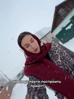 Darya Moroz Instagram - я вам так скажу … мы с вами можем всё!! а сейчас тот случай когда действовать надо немедленно .. 

изменится ли что-то глобально после этого случая ? .. не верю … и думаю , что Красноярск далеко не последний город где такое происходит и будет происходить .. но думать об этом мы сейчас не можем … 
сейчас мы думаем  о 1000 собак .. которых начиная с 1 марта начнут усыплять .. 
и давайте не будем сквернословить .. это ничего не изменит .. давайте распространять информацию и помогать материально .. 50, 100 , 1000 .. не важно … важно не допустить того , что потом уже никогда не исправить … 

и ещё , КРАСНОЯРСК .. я знаю , что уже 60 собак нашли свой дом .. и это вы ❤️ .. вы подарили им жизнь … реву .. 

@smertniki.bereg.krsk ❤️ ребята , храни вас бог 🫂 

я буду благодарна за репосты ! не стесняйтесь их делать .. через 24 часа эти видео исчезнут , но за это время информация разлетится и все вместе мы сделаем ОДНО БОЛЬШОЕ ДЕЛО .. #красноярск #собакикрасноярска 
____________________
Финансовую помощь на постройку приюта для этих собак можно оказать:

1. 🅰️ Альфу:
#2200153623917425 
Надежда Александровна М.
(номера карт указан через #, чтобы их было легко скопировать - нажмите на них, скопируйте из строки ввода)
‼️В НАЗНАЧЕНИИ ПЛАТЕЖА ПИШИТЕ «БЛАГОТВОРИТЕЛЬНОСТЬ»‼️

2. ✅ сбор в Сбербанке
https://messenger.online.sberbank.ru/sl/WoLGpEh8M62ek4fix

3. 💳СБП Альфа банк
Надежда Александровна М
#89832016607
В комментарии обязательно напишите «ОТЛОВ»

4. 🌍 А чтобы совершить помощь из зарубежа - напишите нам @smertniki.bereg.krsk