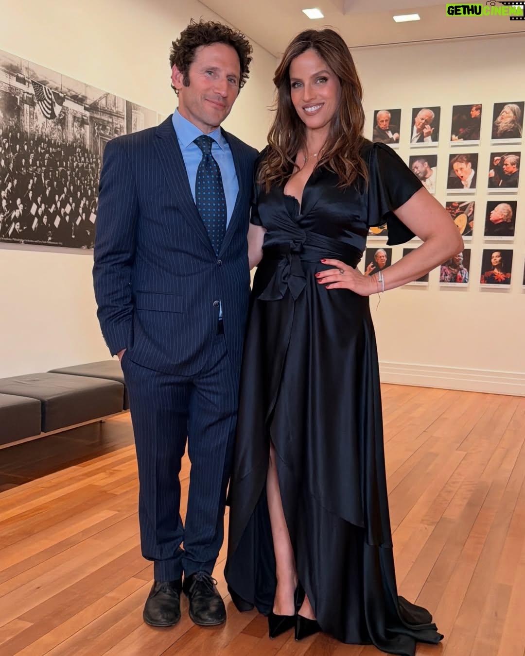 Debra Messing - 31.8K Likes - “Letters, Light, and Love” what a night. It was such an honor to join these incredible people in an event to support Kibbutz Be’eri. 

@letters.light.love @ujafedny @carnegiehall
📸: @YoavDavis for Eighteen