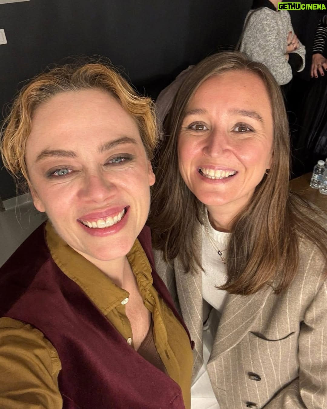 Demet Evgar - 223.8K Likes - Gülşahçığım güzel kardeşim, gururumuz başkanım. Gittiğin yer burdan daha iyi baksın sana. Hak ettiğin gibi. Çok üzgünüm. İçim üzgün, dışım üzgün. Nur içinde ol başkan.

Sen Manisamızın gururu Atamızın kızısın. Bu ülke seni ve hizmetlerini unutmayacak.
