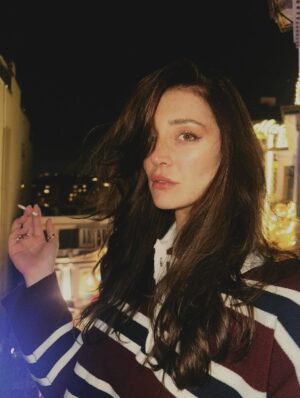 Deniz Işın Instagram - Oui