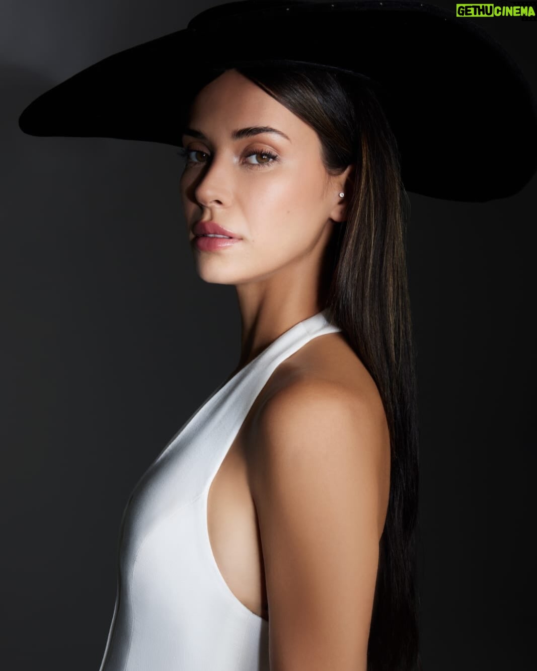 Devrim Özkan - 344.7K Likes - galeride kalmasın 🖤