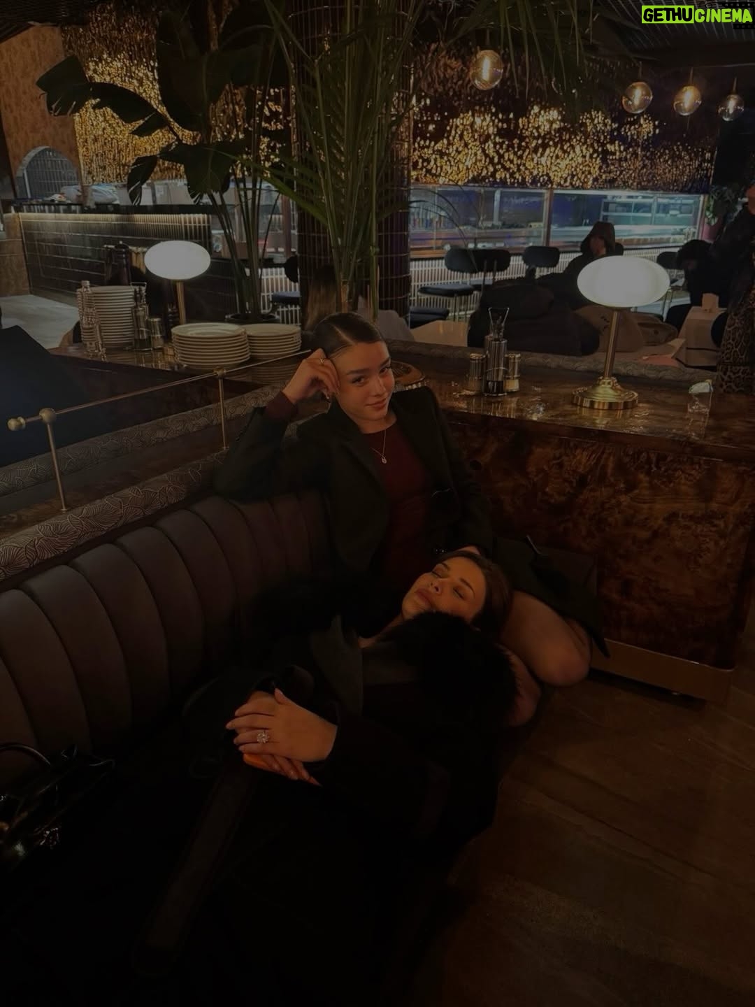 Devrim Özkan - 359.7K Likes - Cey's n Dev's