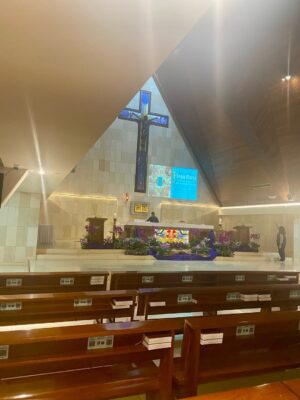 Dewi Rezer Instagram - Ash Wednesday 🙏🏻😇 Puii Tuhan 

#ashwednesday #rabuabu #marcelinolefrandt #dewirezer #brinettelefrandt