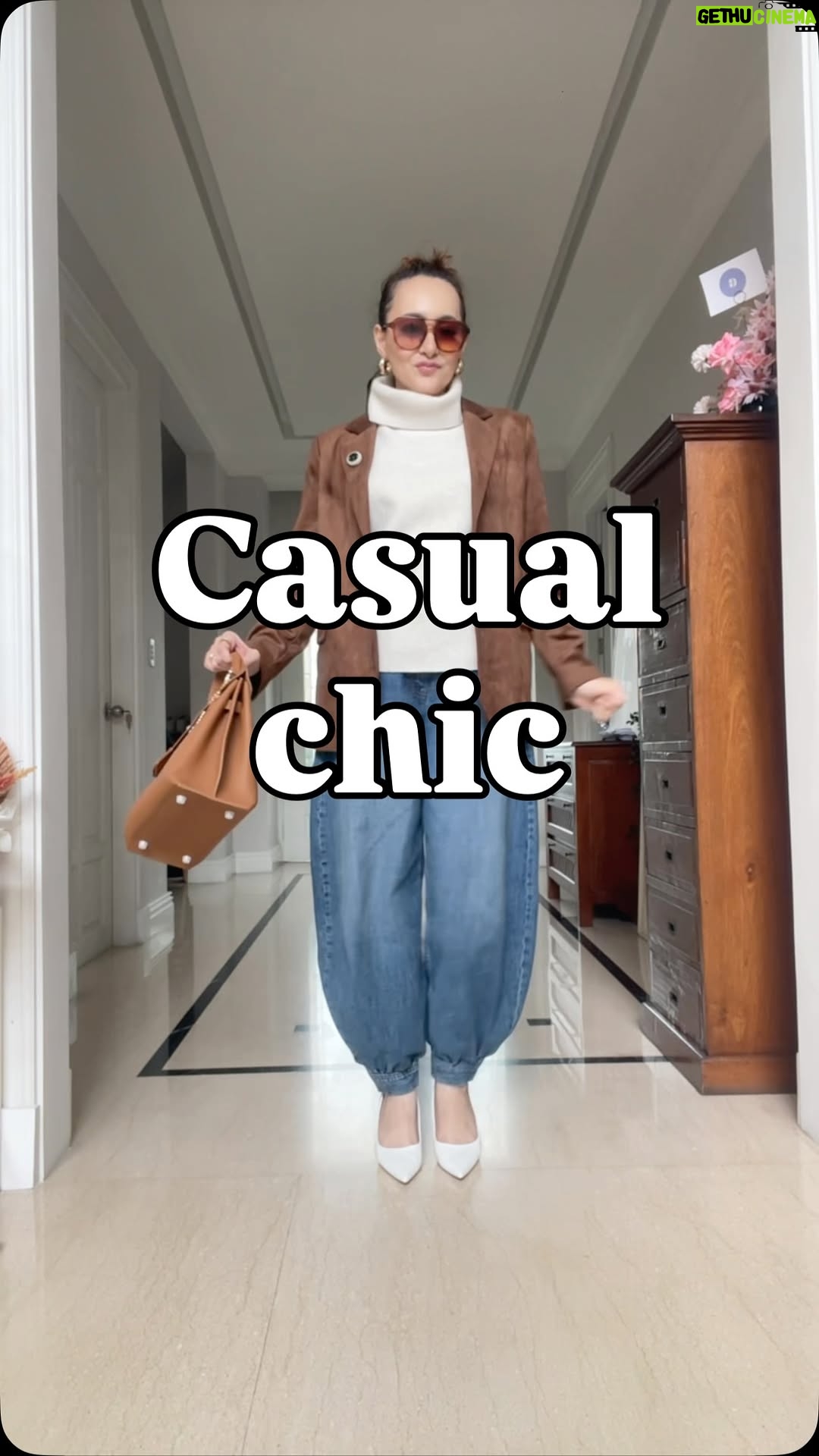 Dewi Rezer - 557 Likes - Kece gak OOTD aku hr iniyh??

Blazer : @stradivarius 
Turtleneck: @uniqloindonesia @uniqlo 
Jeans: @zara 
Shoes: @mandysshoes 
Bag: @jistory_official 
Sunnies and earrings: @hm