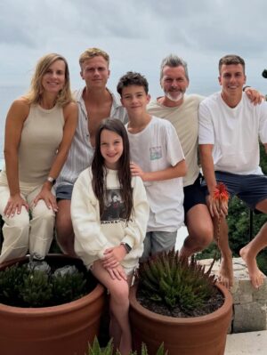 Diana Bolocco Instagram - Mismo lugar, misma familia, nuevos recuerdos. Lo mejor del mundo ♥️♥️♥️♥️