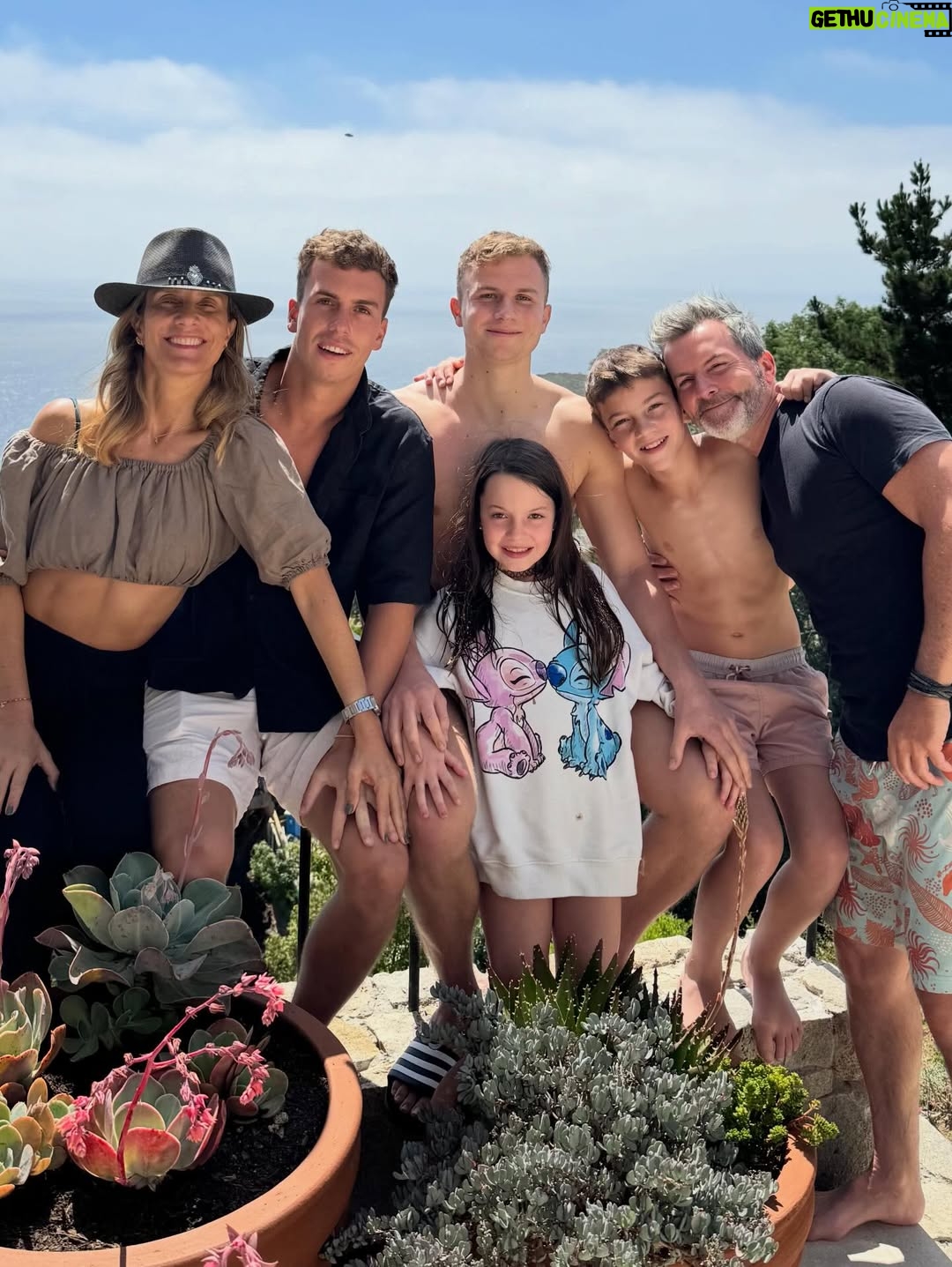 Diana Bolocco - 49.3K Likes - Mismo lugar, misma familia, nuevos recuerdos. Lo mejor del mundo ♥️♥️♥️♥️