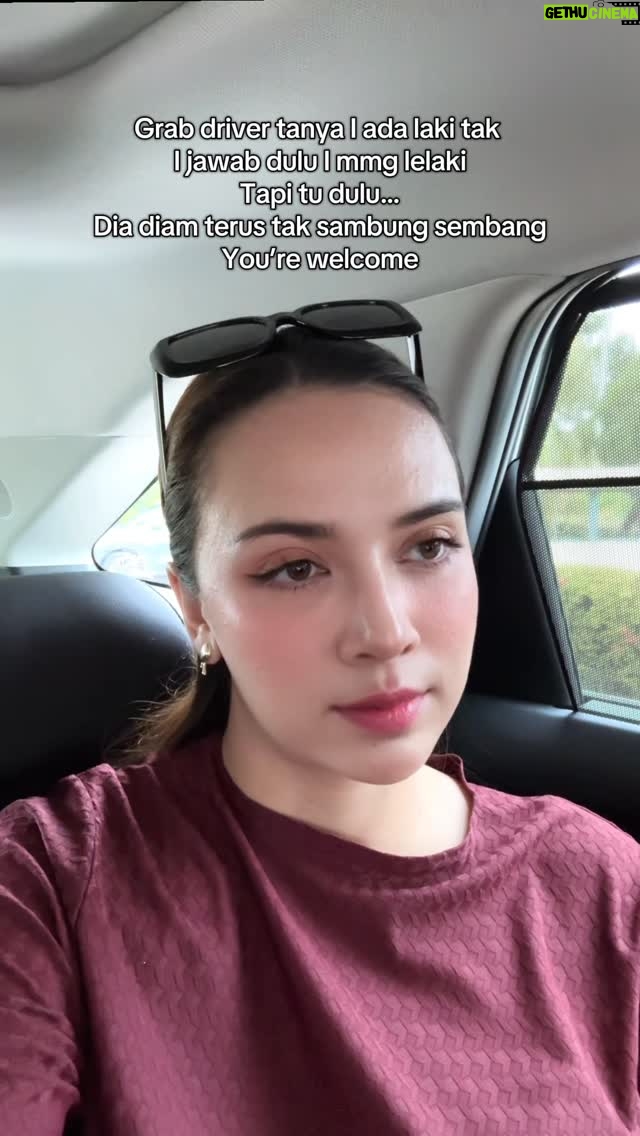 Diana Danielle - 31.9K Likes - Dulu Syah, sekarang Syasya. 

Btw I’m already in Brunei! Been too long dah 10 years tak visit. Esok I’ll be at @absolutbazaar dekat booth @beauteleven. Nak tahu dgn lebih lanjut sila check their IG ❤️
