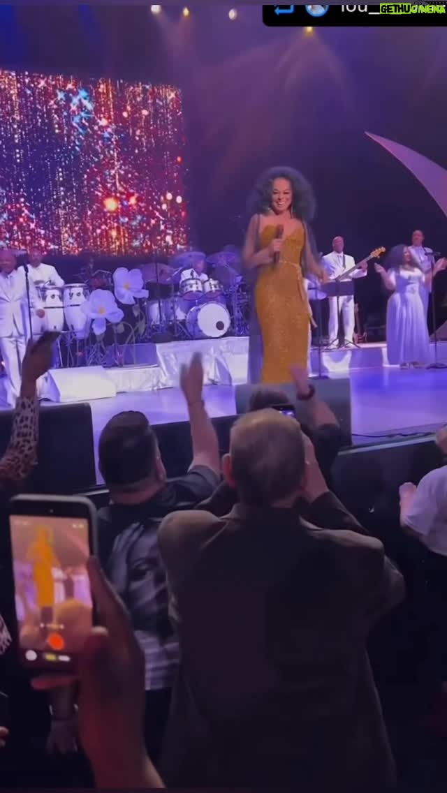 Diana Ross - 26.6K Likes - Sugar Land was so sweet! Another beautiful night of singing songs from my heart 🦋 I’m so grateful to everyone who came to @smartlivetx. 

Catch DIANA IN MOTION tonight & tomorrow in Tennessee:
3/14: @majesticempire in Memphis 
3/15: Grand Ole @Opry in Nashville

Link in bio ♥️

#dianainmotion #dianarossthankyou