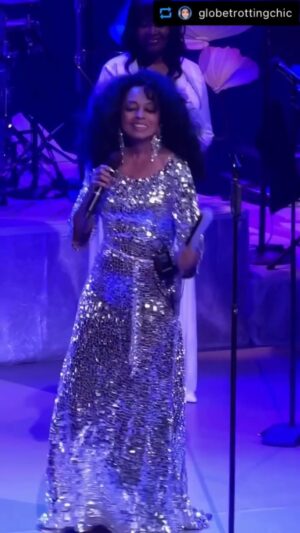 Diana Ross Instagram - Thank you for the LOVE, Las Vegas ♥️🦋

#dianaross #dianainmotion #dianarossthankyou