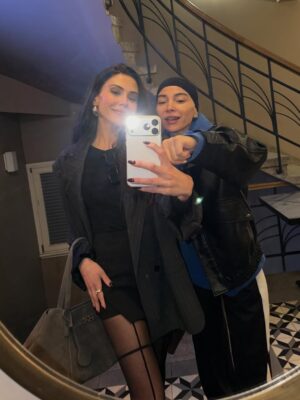 Dilara Aksüyek Instagram - Fotoğrafların içinde çok sevdiğim şeyler var 👽