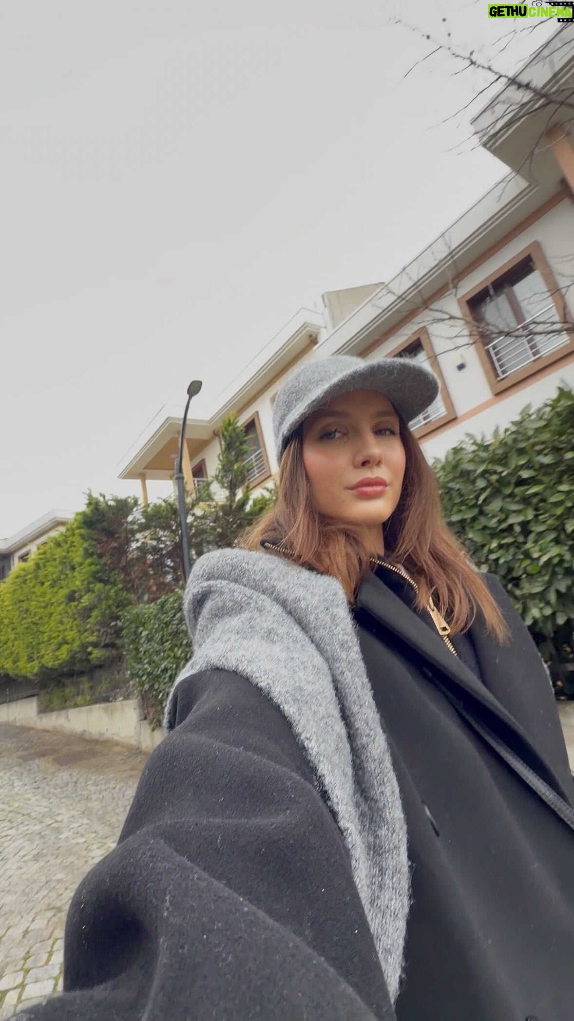 Dilara Kurtulmuş - 19.8K Likes - Yapım aşaması detayları yoldaa🤩🤍🦢 

#reklam