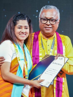 Ditipriya Roy Instagram - Master’s degree in Sociology, officially conferred ! A day to remember, an achievement to cherish. 🎓❤️💫
.
.
.
.
.
.
.
.
. #convocation #mastersdegree #university #gratitude #memories