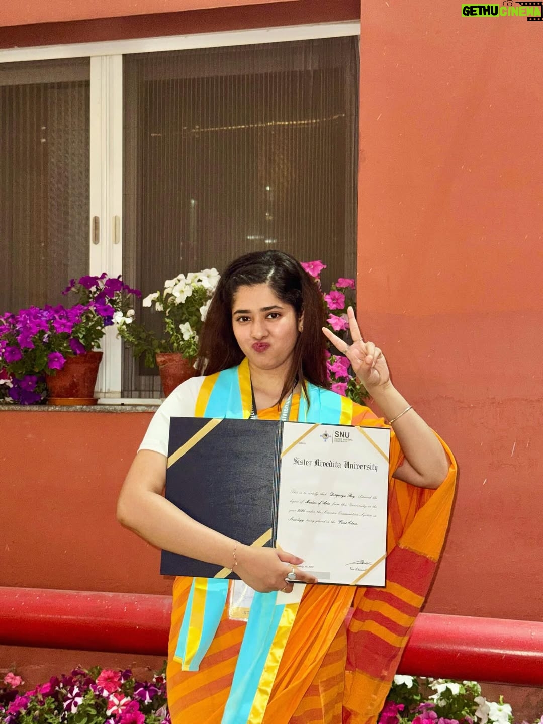 Ditipriya Roy - 105.5K Likes - Master’s degree in Sociology, officially conferred ! A day to remember, an achievement to cherish. 🎓❤️💫
.
.
.
.
.
.
.
.
. #convocation #mastersdegree #university #gratitude #memories