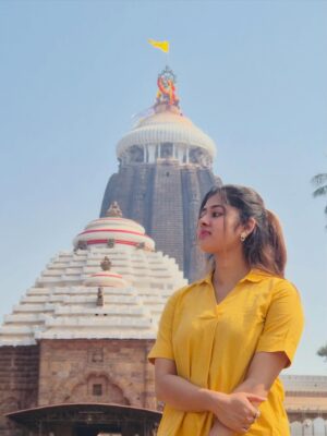 Ditipriya Roy Instagram - ।। জয় জগন্নাথ ।। 🙏🏻💫
.
.
.
.
.
.
. #makarsankranti #peace #positivity #gratitude #love