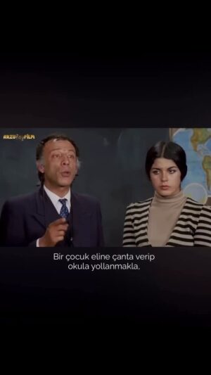 Doğa Rutkay Instagram - Çocuklarımızı sabah okula gönderirken güven duymak istiyoruz.
Öğretmenlerimizi evlatlarımızı emanet ettiğimiz insanlar olarak görmek istiyoruz.
Ama artık şunu sormalıyız:
Çocuklarımız ne yaşıyor?
Onların öfkesi, yalnızlığı, karanlığı nerede birikiyor?

Bu bir suçlu arama yazısı değil.
Bu bir sorumluluk hatırlatma yazısı.

Ruh sağlığı konuşulmalı.
Okullarda psikolojik destek görünür olmalı.
Şiddet normalleşmemeli.

Çünkü biz anneler biliyoruz…
Bir çocuk bir günde “o çocuk” olmaz.
Bir şeyler birikir.
Ve biz görmezsek, o birikim bir gün taşar.

Allah rahmet eylesin...
Başımız sağolsun.
#FatmaNurÇelik