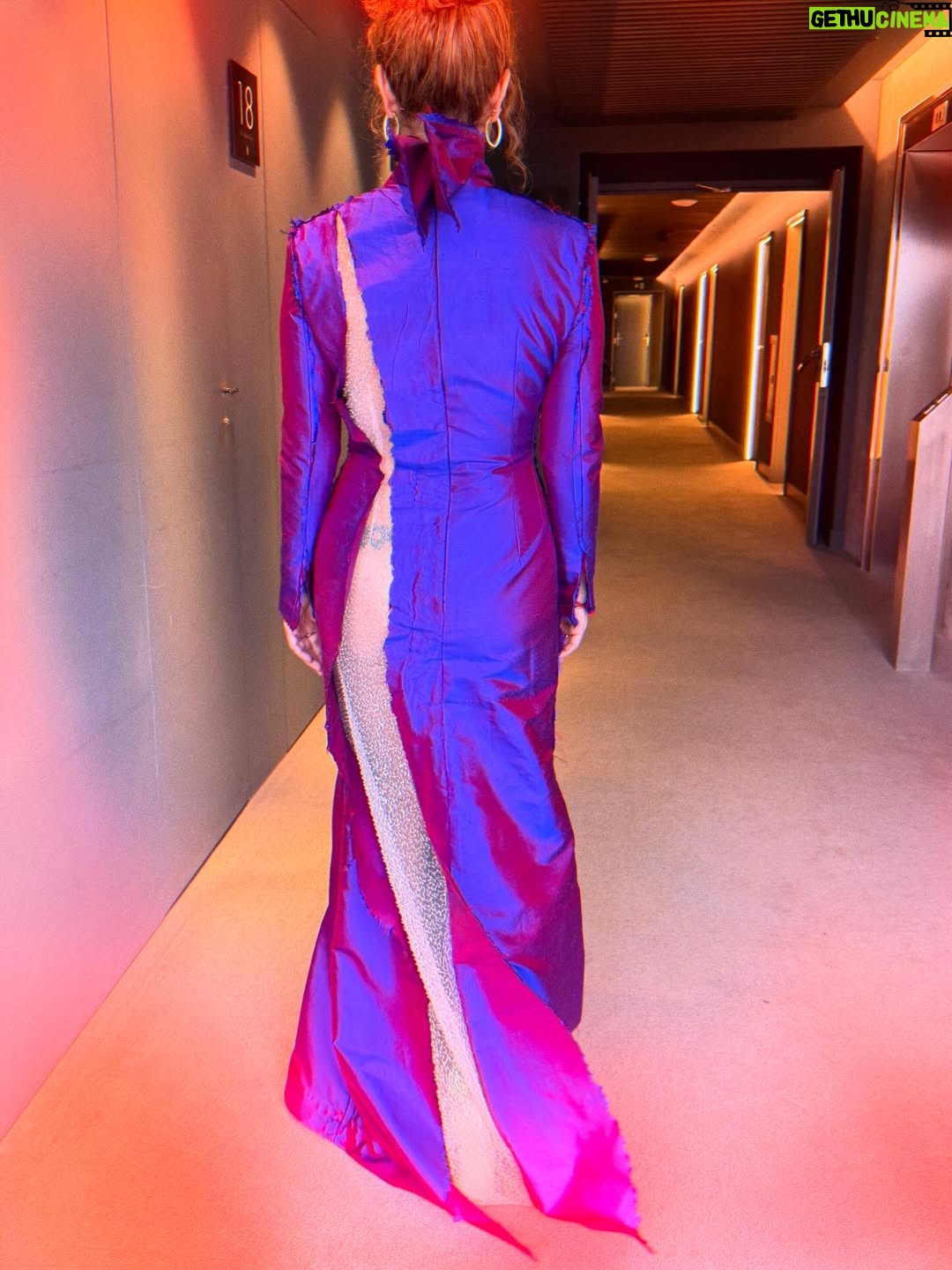 Dolores Fonzi - 27.6K Likes - GOYA!!! GOYAAA!!! BELÉN! 💜💜💜 
🇦🇷🇦🇷🇦🇷🇦🇷🇦🇷🇦🇷🇦🇷🇦🇷🇦🇷🇦🇷🇦🇷

LOOKAZO de @donbetoromano @estetastudio_uncensored por @thisisjla 
Zapatos @dubie_official
Joyas @langejoyas
MU: @mariagarciamua