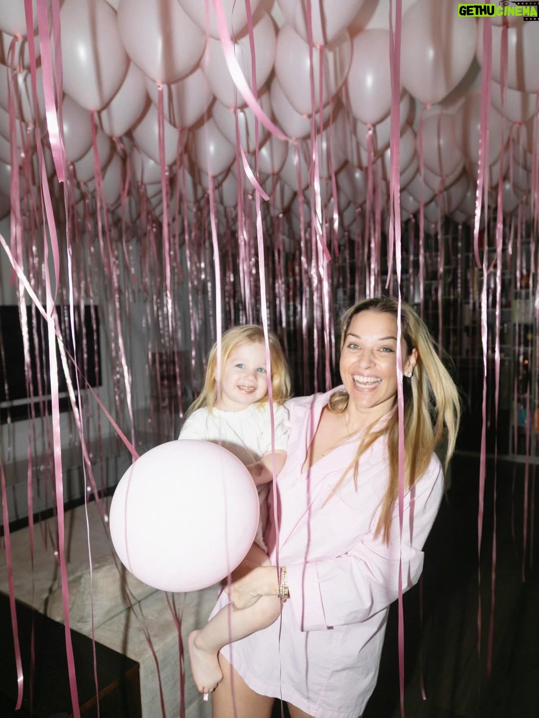 Dominika Cibulková - 9.2K Likes - Morning birthday surprise for our sunshine who turned 3 🤍🦄 NN is 3 ✨It only takes 330 balloons to make them surprised after all 🤪😮‍💨 #babygirl #ninanavara