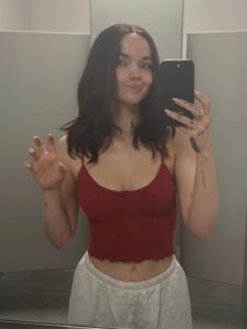 Actress Dove Cameron HD Photos and Wallpapers February 2026