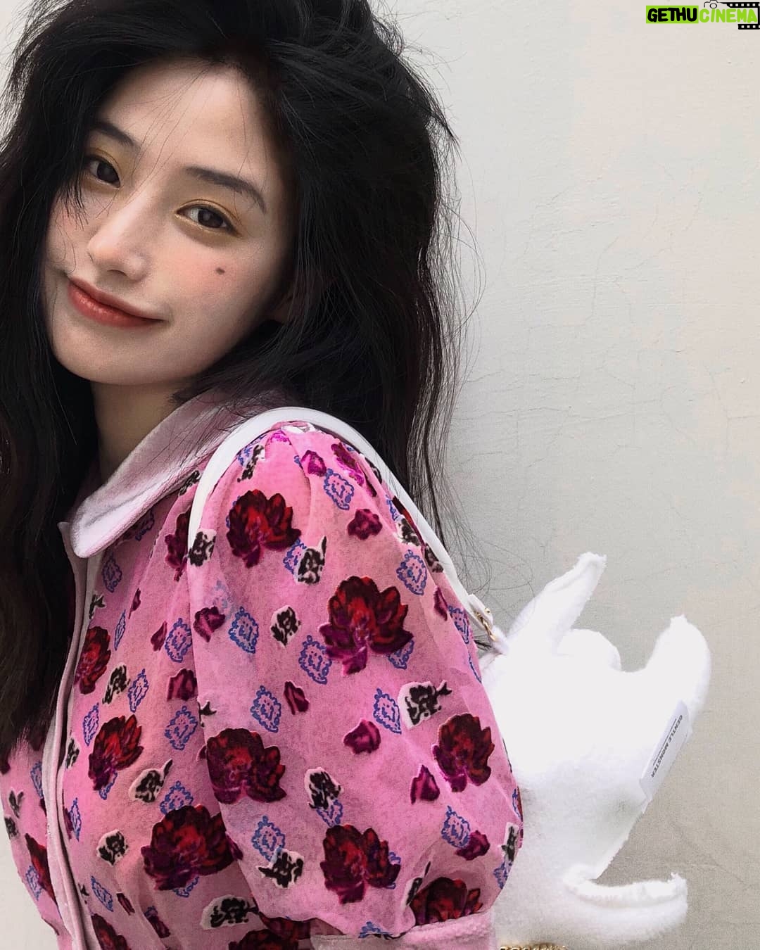 Duan Xiaowei - 30.7K Likes - 