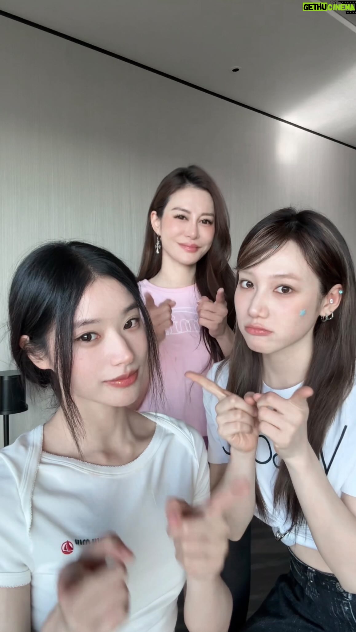 Duan Xiaowei - 3.8K Likes - 聚會💗💗💗