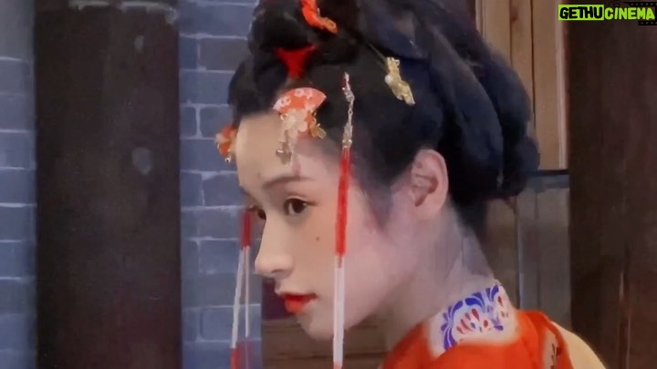 Duan Xiaowei - 8.9K Likes - 